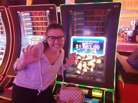 Slotlady Gaming .